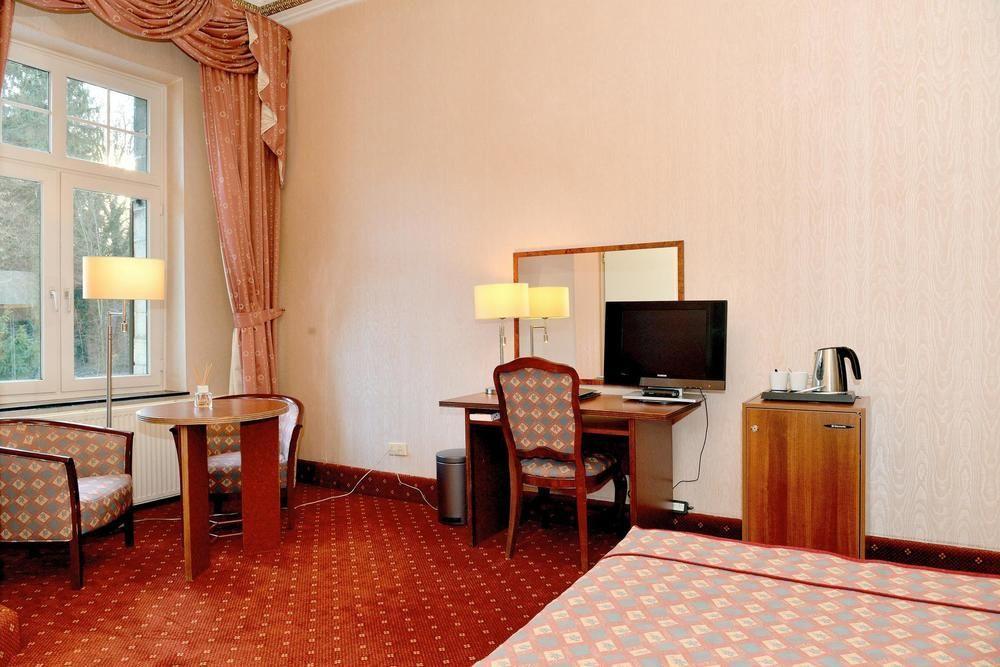 Hotel Kasteel Geulzicht Maastricht Ngoại thất bức ảnh
