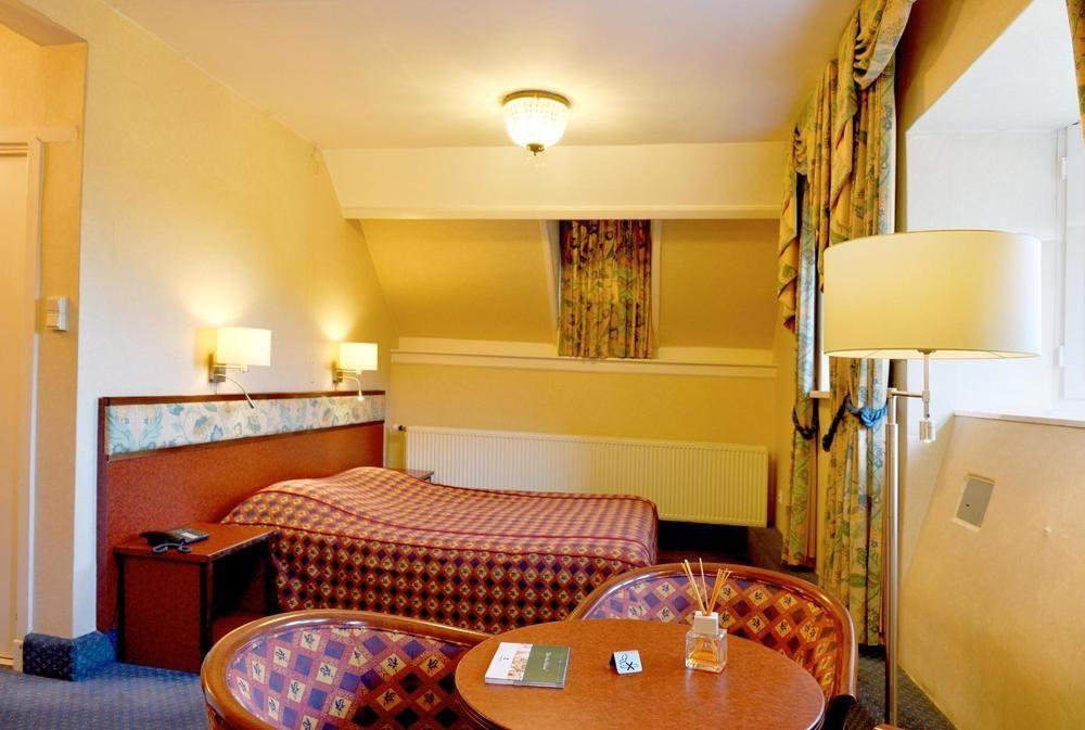 Hotel Kasteel Geulzicht Maastricht Ngoại thất bức ảnh