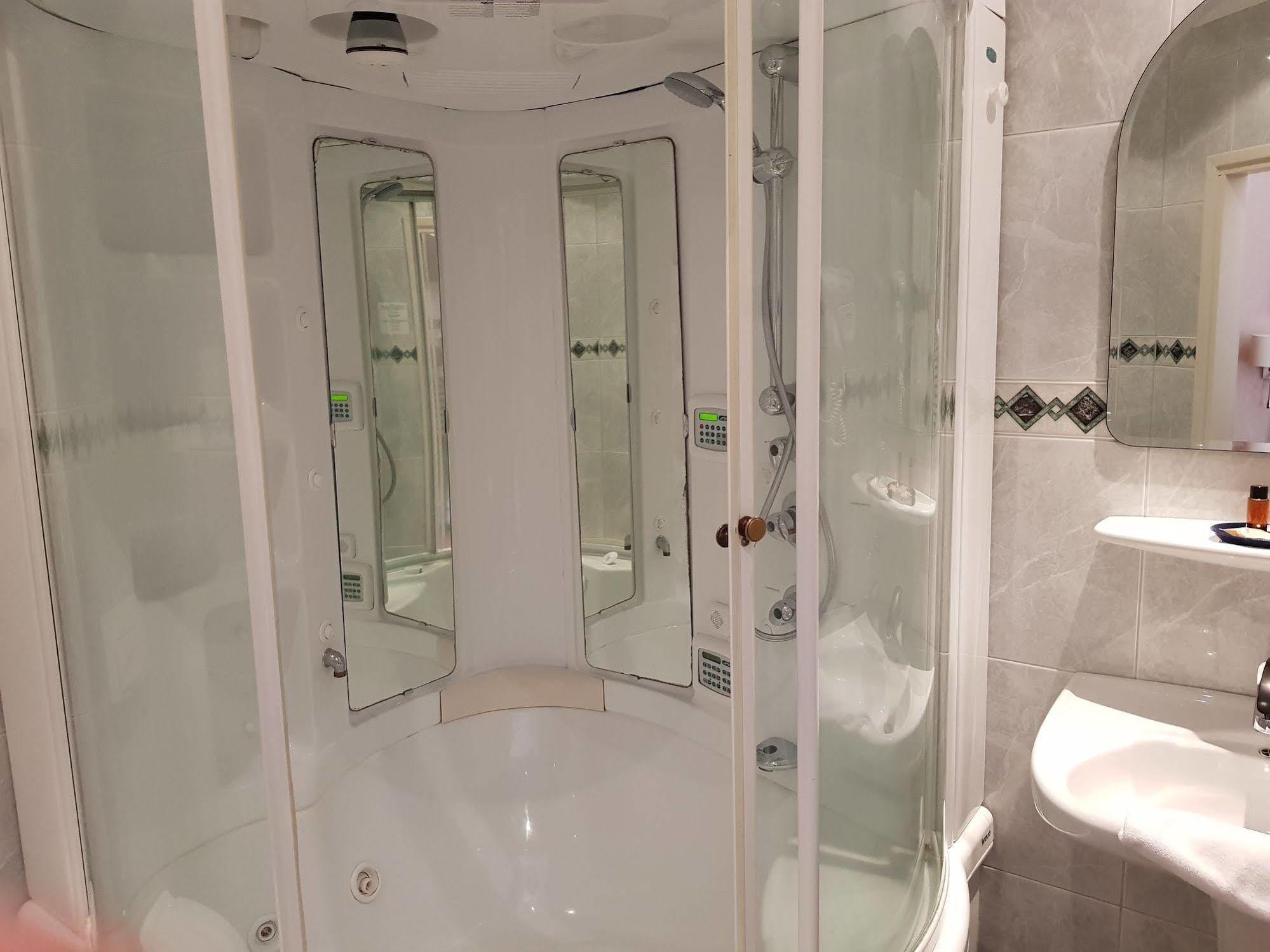 Hotel Kasteel Geulzicht Maastricht Ngoại thất bức ảnh