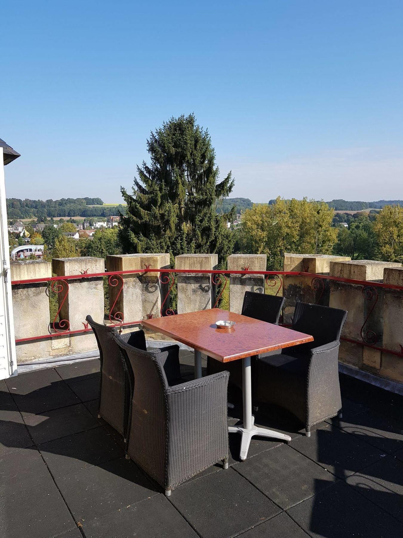 Hotel Kasteel Geulzicht Maastricht Ngoại thất bức ảnh